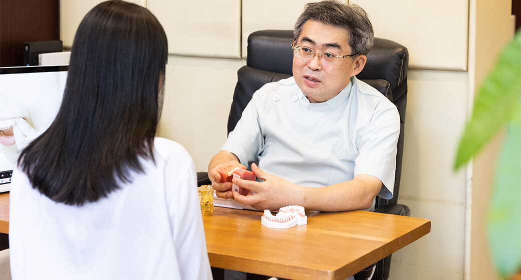 矯正治療に特化した⻭科医師が常駐